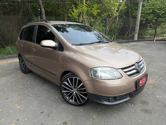 VOLKSWAGEN SPACEFOX 1.6 MI COMFORTLINE 8V FLEX 4P MANUAL VOLKSWAGEN SPACEFOX 1.6 MI COMFORTLINE 8V FLEX 4P MANUAL
